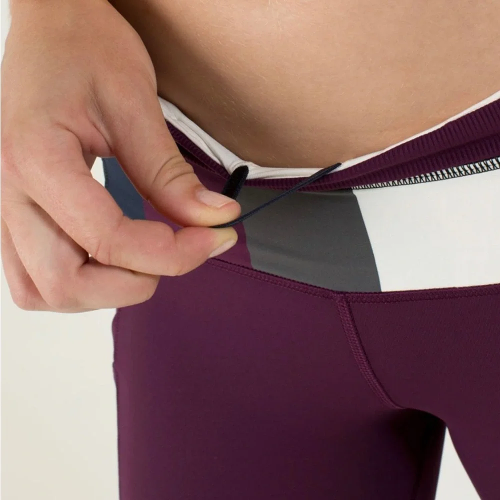 Lululemon Run For Fun Crop Plum / Pow Stripe Angel Wing / Angel Win Size 4